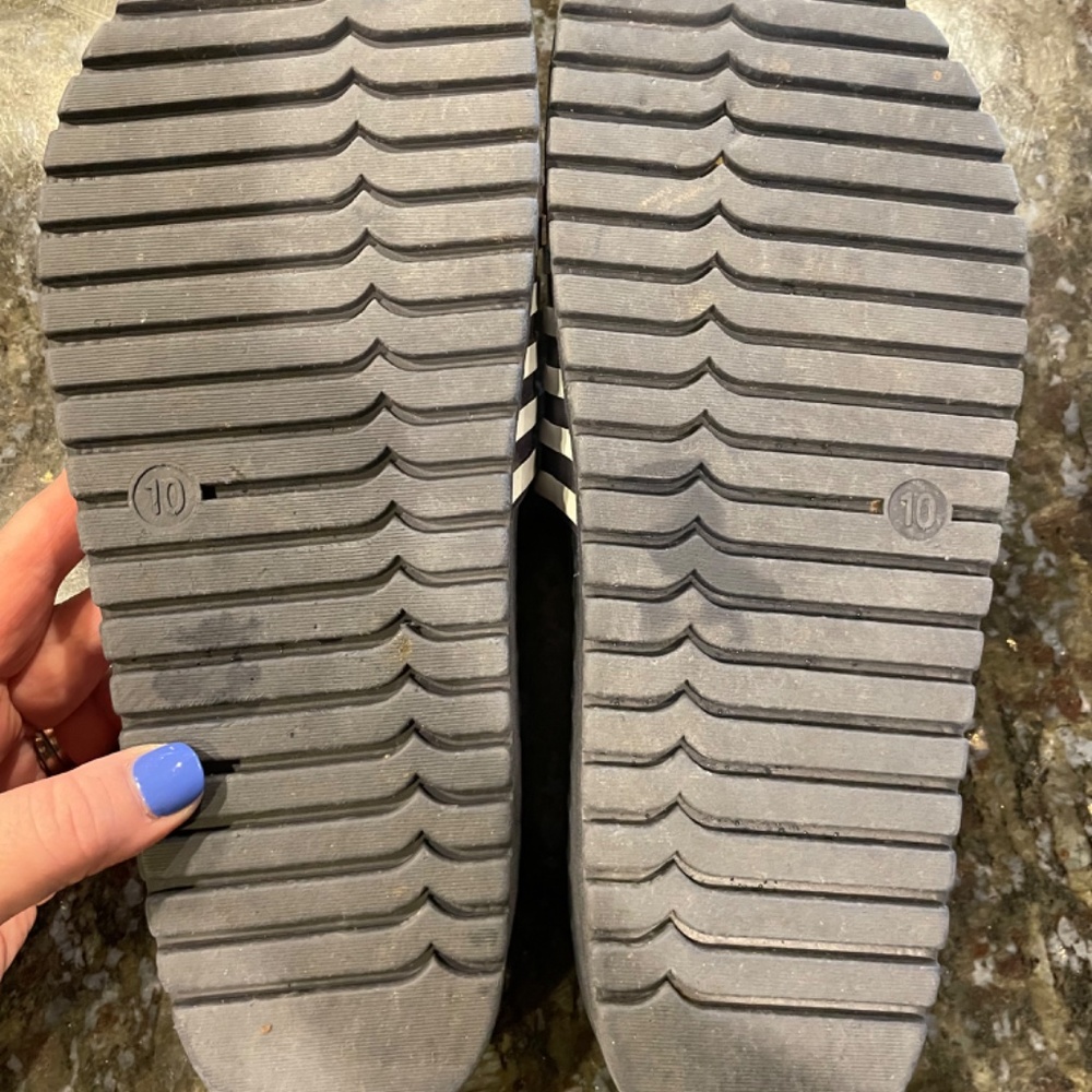 Hunter Slides - image 3